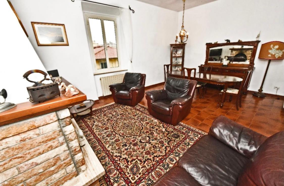 Borgo 98 Guest House Matrimoniale Con Bagno Privato ليفورنو المظهر الخارجي الصورة